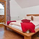 Gastehaus Lutschounig 3* Faak am See