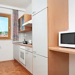 Gastehaus Lutschounig