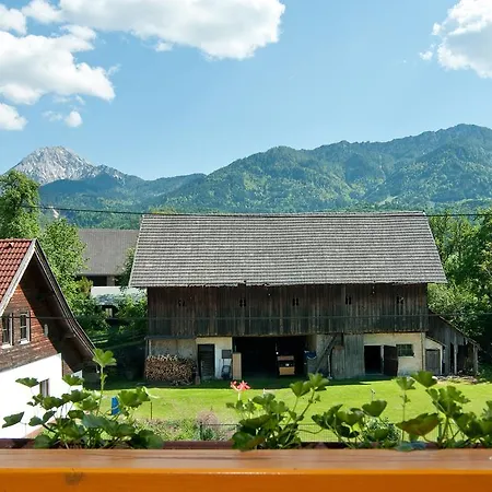 Gaestehaus Lutschounig 3*