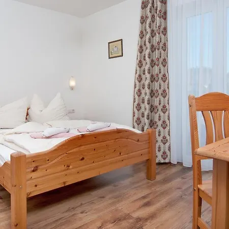 Gaestehaus Lutschounig 3* Faak am See