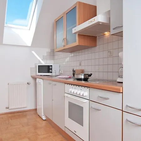 Gaestehaus Lutschounig