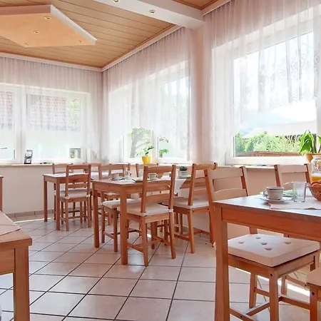 Gaestehaus Lutschounig 3*