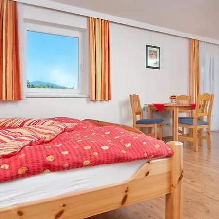 Gaestehaus Lutschounig Affittacamere 3*