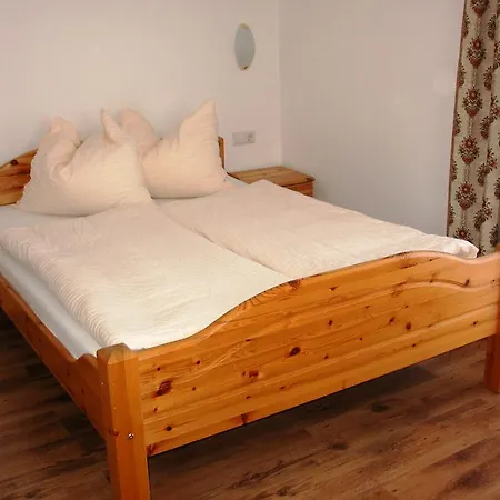 Gaestehaus Lutschounig 3*