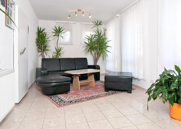 בית הארחה Gaestehaus Lutschounig 3*