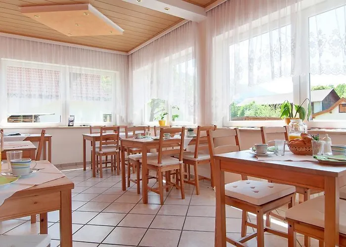 Gaestehaus Lutschounig 3*