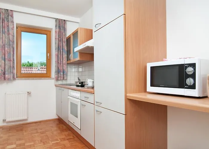 Gaestehaus Lutschounig