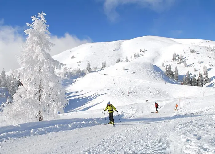 בית הארחה Gaestehaus Lutschounig פאק אם סי