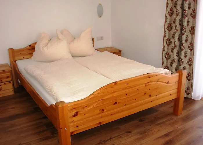 Gaestehaus Lutschounig 3*