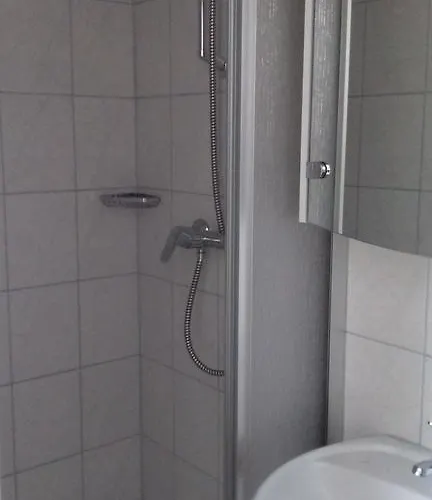 Gaestehaus Lutschounig بيت ضيافة فاك ام سي