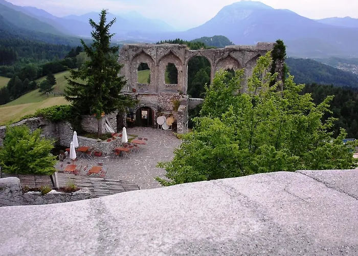 Gaestehaus Lutschounig 3* פאק אם סי