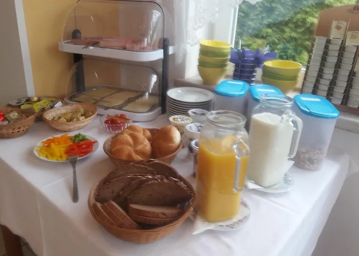 Gaestehaus Lutschounig בית הארחה פאק אם סי